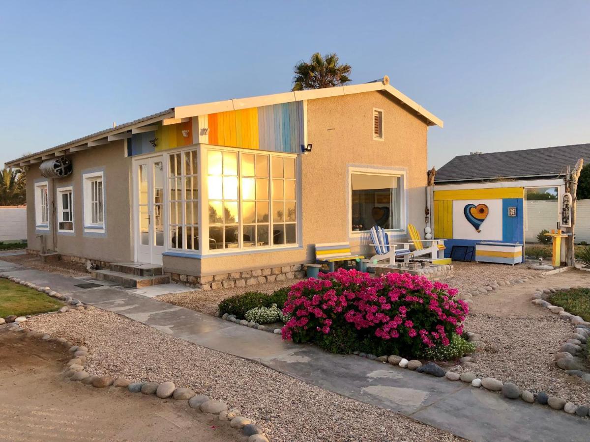 Quaint Seaside Cottage Swakopmund Exterior foto